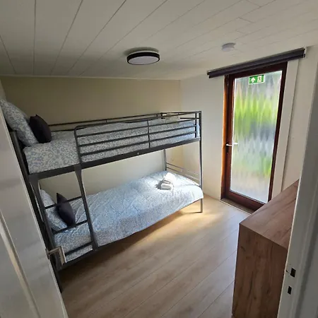 T'chaletje Met Hottub Lanaken